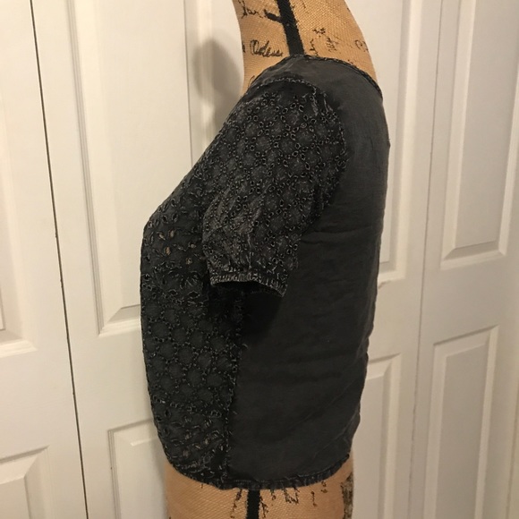 American Eagle Charcoal Eyelet Top size XS - Picture 5 of 7